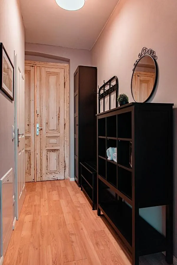 Madu-Living Vienna - Gustav Apartment 0*,